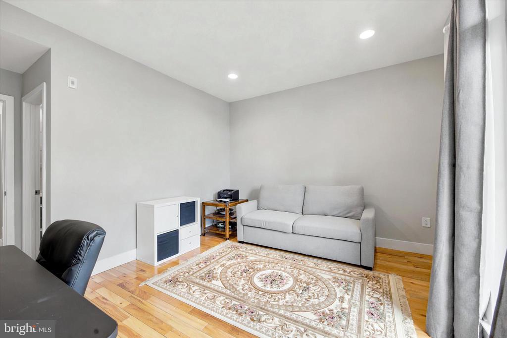 1317 N 7TH STREET 00 2
