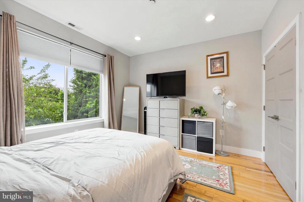 1317 N 7TH STREET 00 2