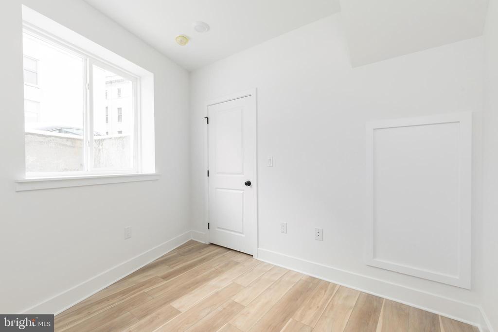1255 N 23RD STREET 1