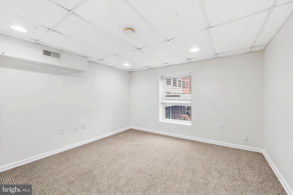 35 S 19TH STREET 2