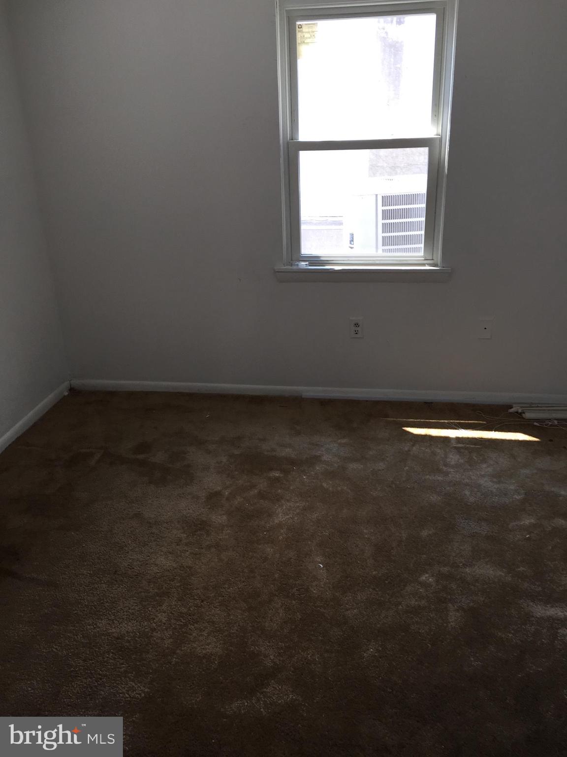 1438 SNYDER AVE 3RD FLOOR
