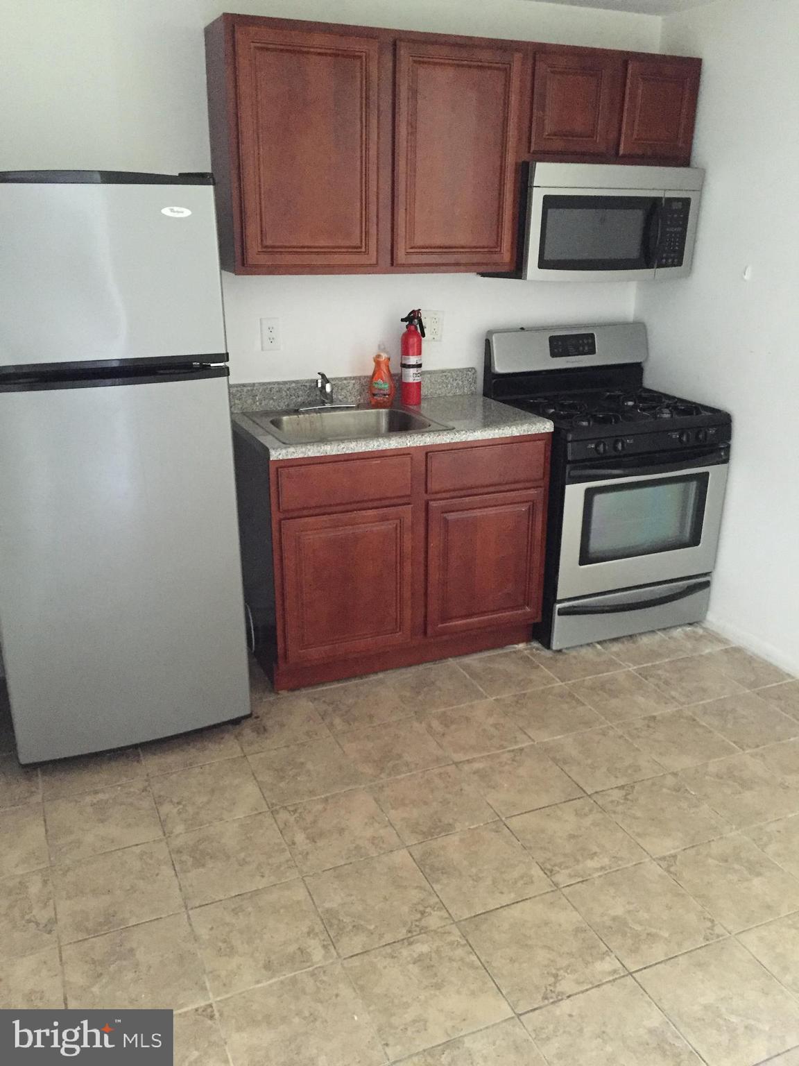 1438 SNYDER AVE 3RD FLOOR