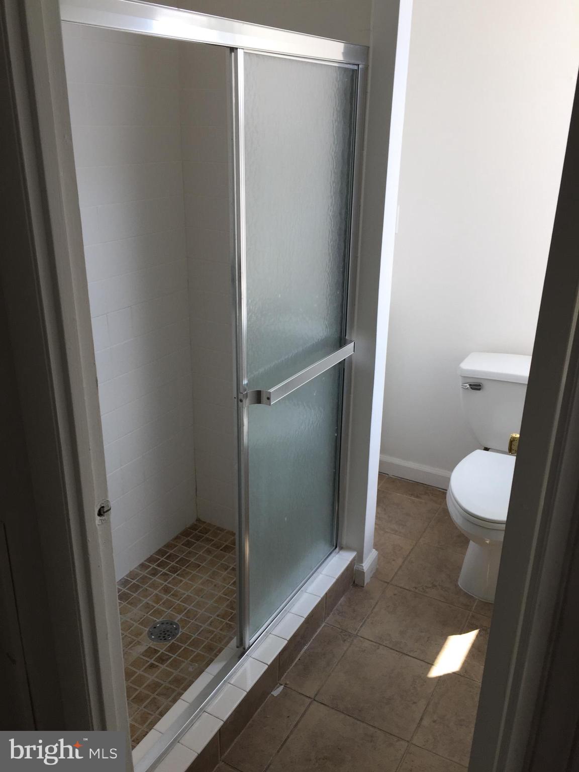 1438 SNYDER AVE 3RD FLOOR
