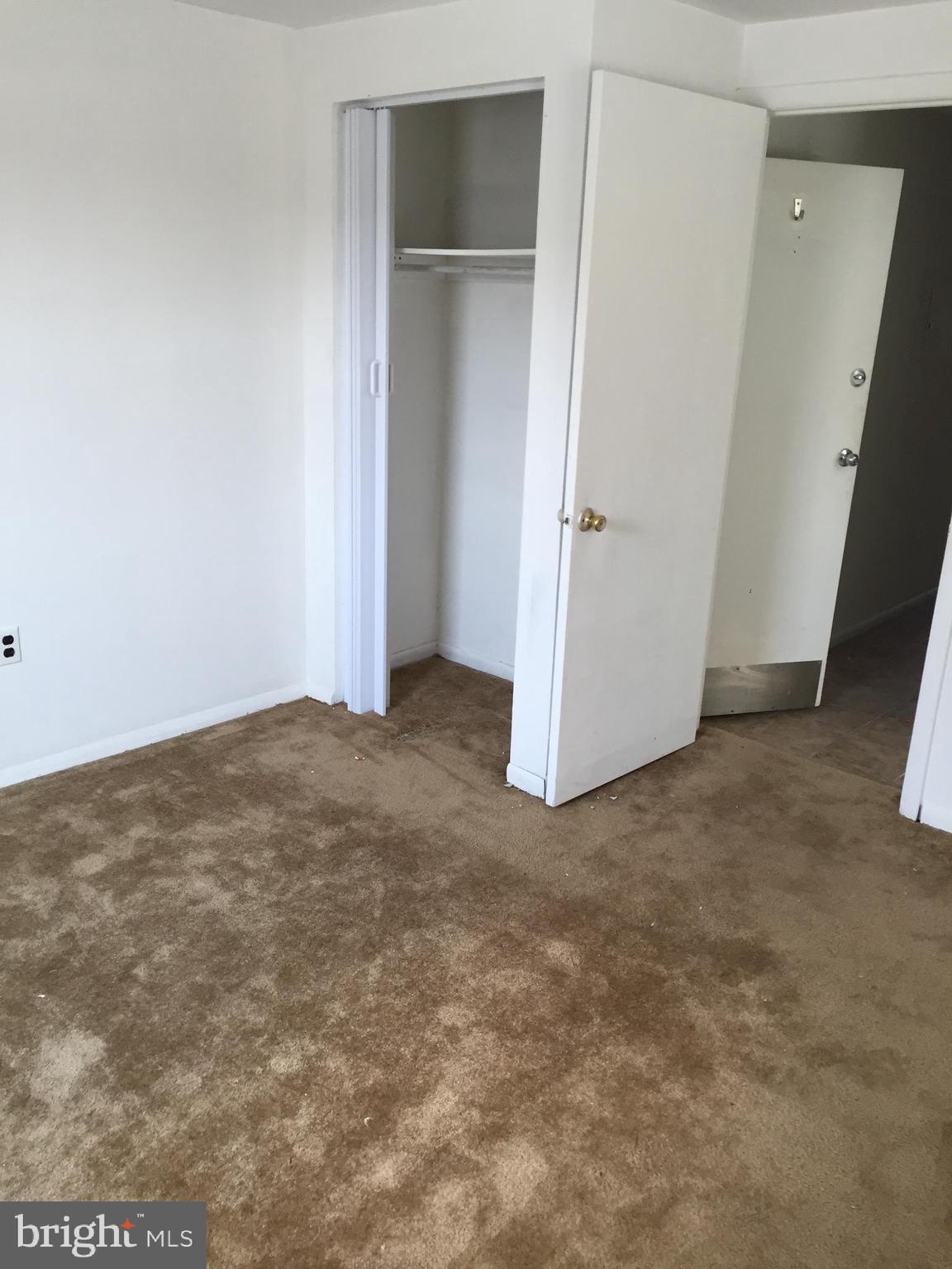 1438 SNYDER AVE 3RD FLOOR