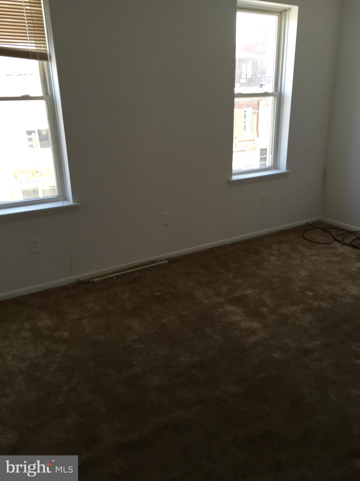1438 SNYDER AVE 3RD FLOOR