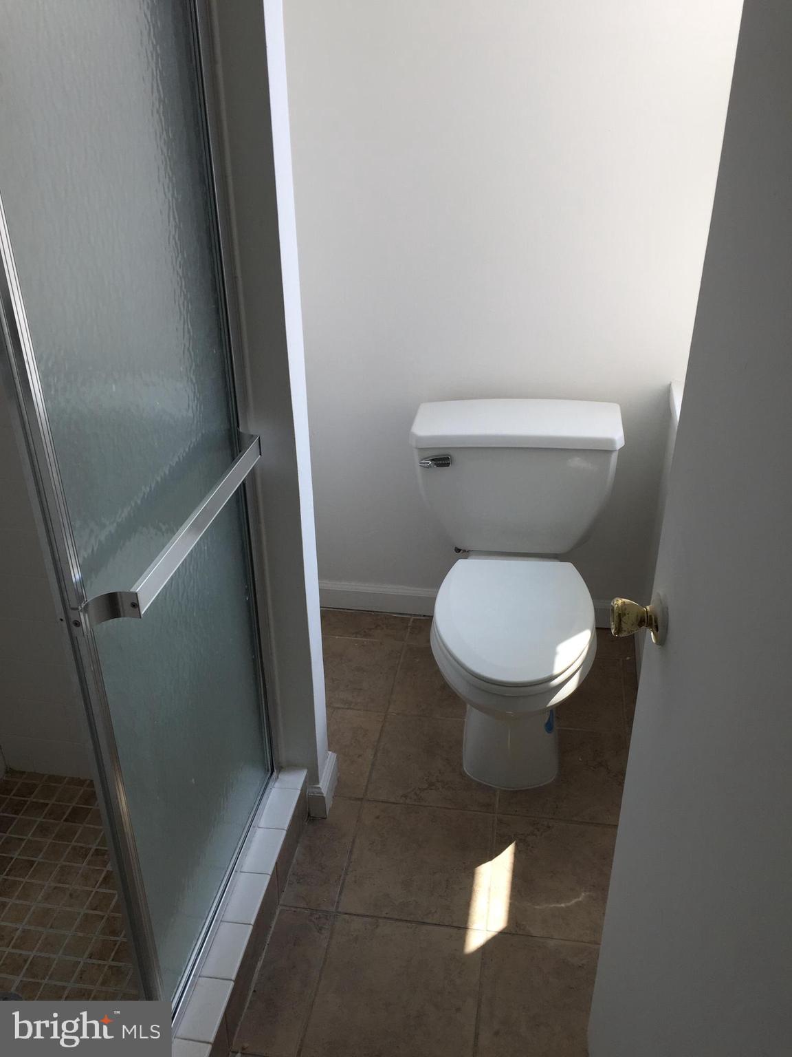 1438 SNYDER AVE 3RD FLOOR