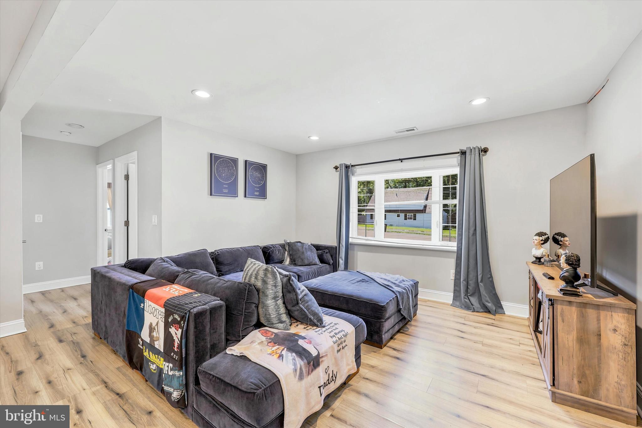 9345 ANNAPOLIS ROAD