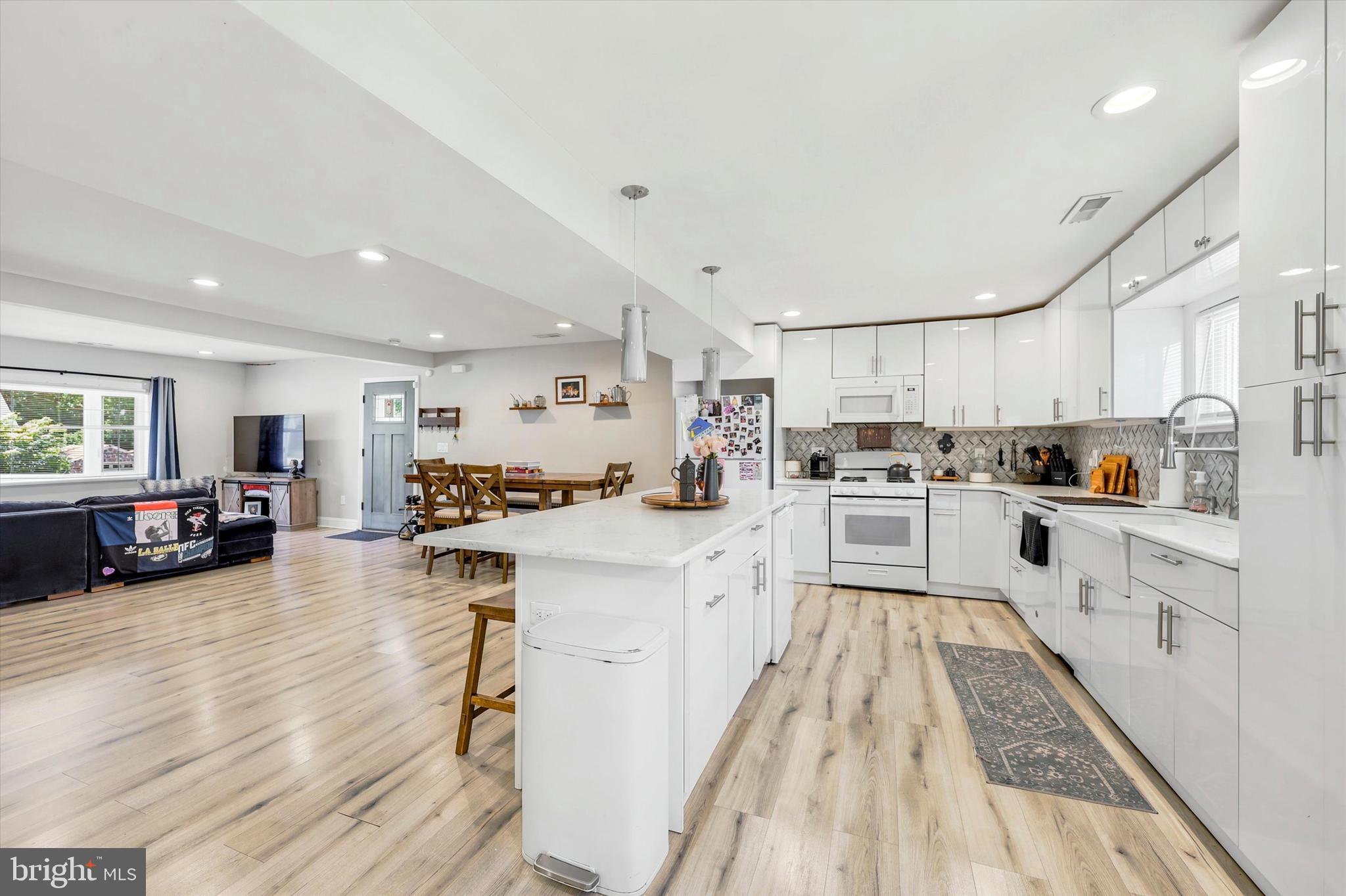 9345 ANNAPOLIS ROAD