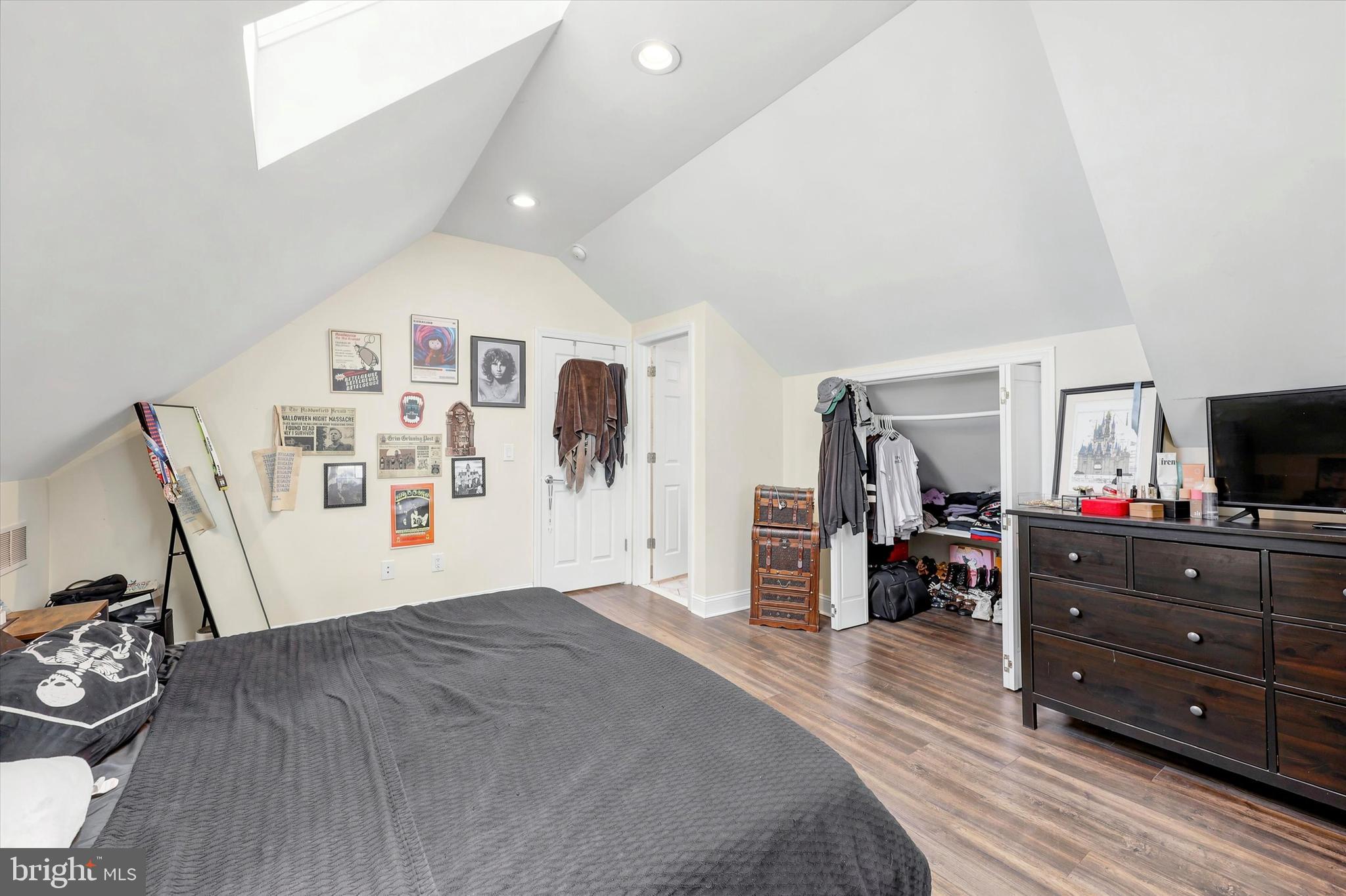 9345 ANNAPOLIS ROAD
