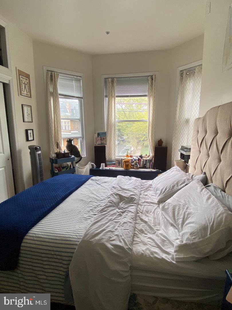 922 S 49TH STREET 00 1