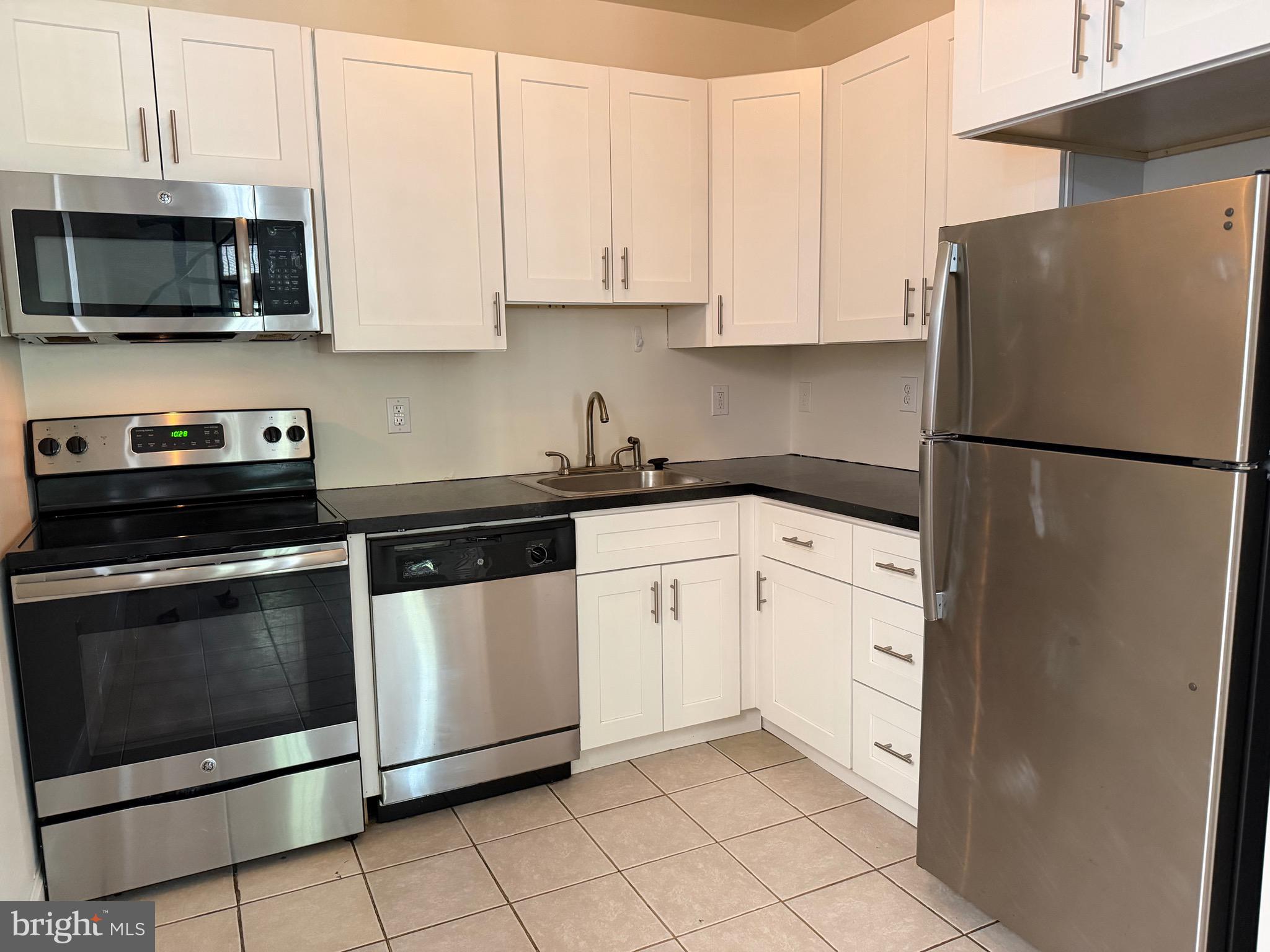 922 S 49TH STREET 00 1