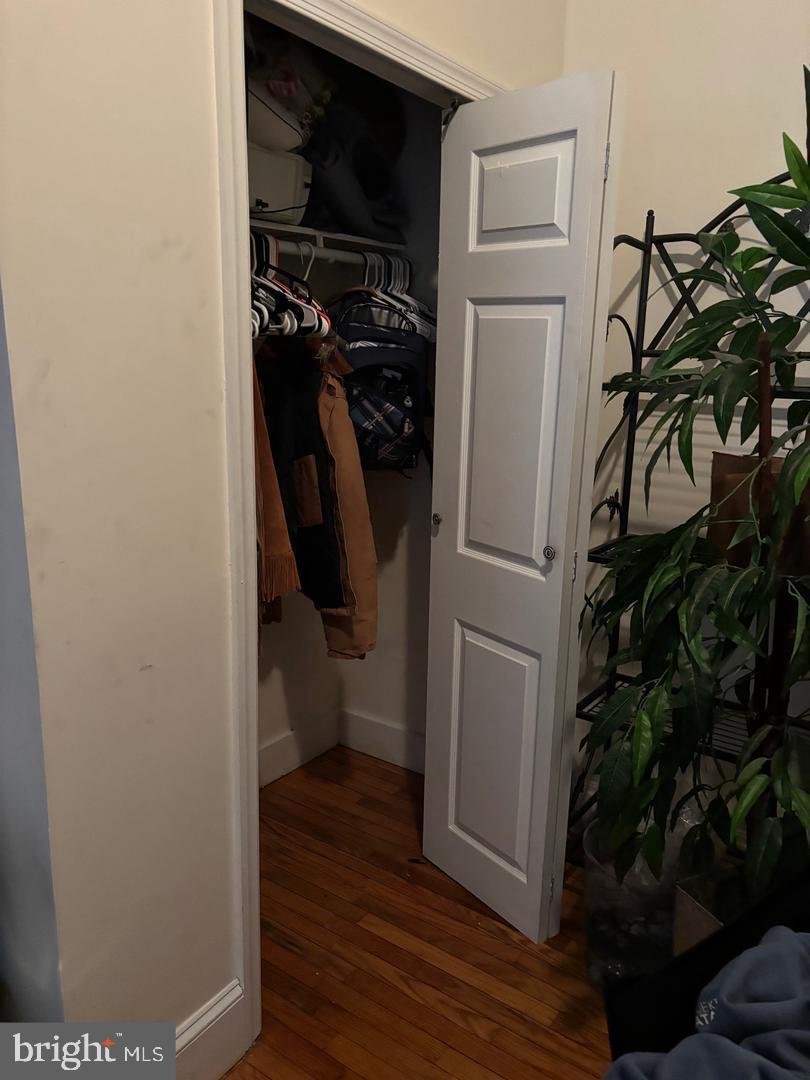 922 S 49TH STREET 00 1