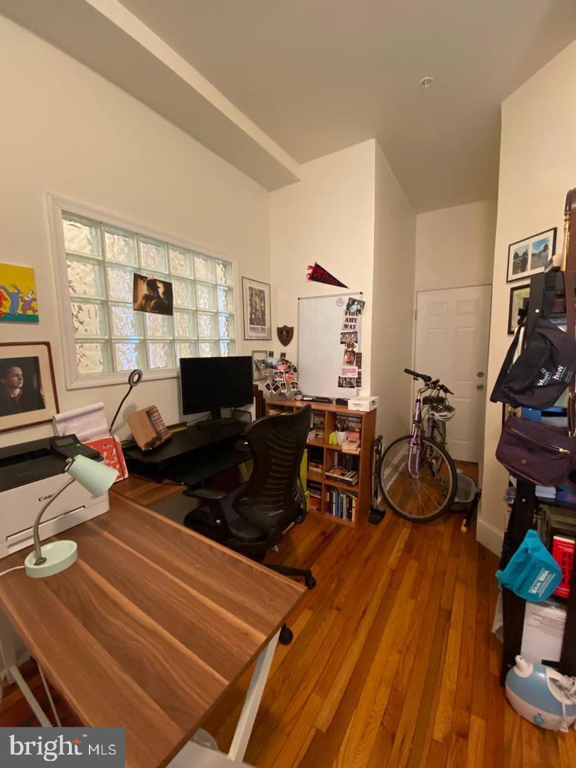922 S 49TH STREET 00 1