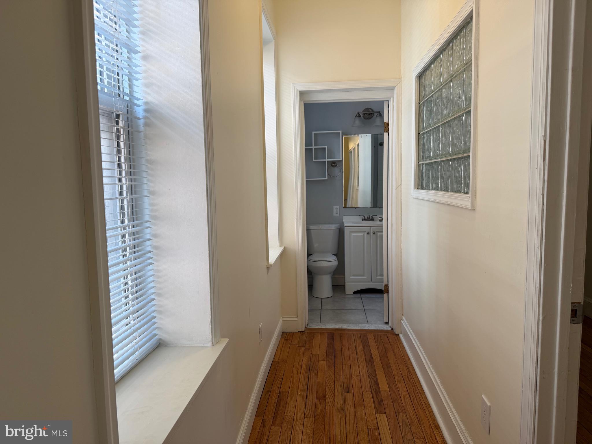 922 S 49TH STREET 00 1