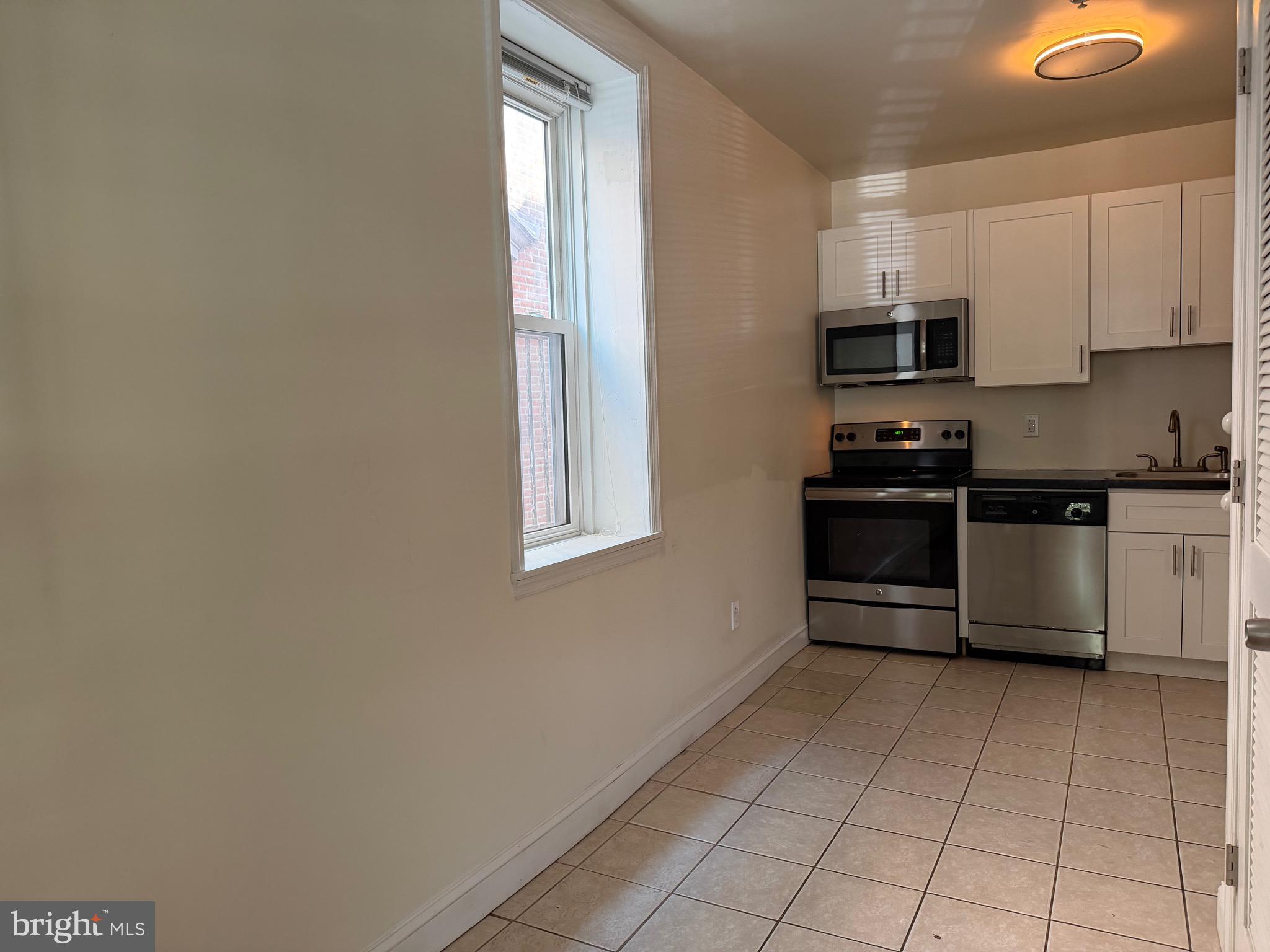 922 S 49TH STREET 00 1