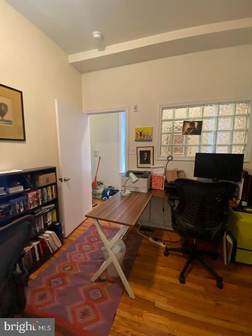 922 S 49TH STREET 00 1