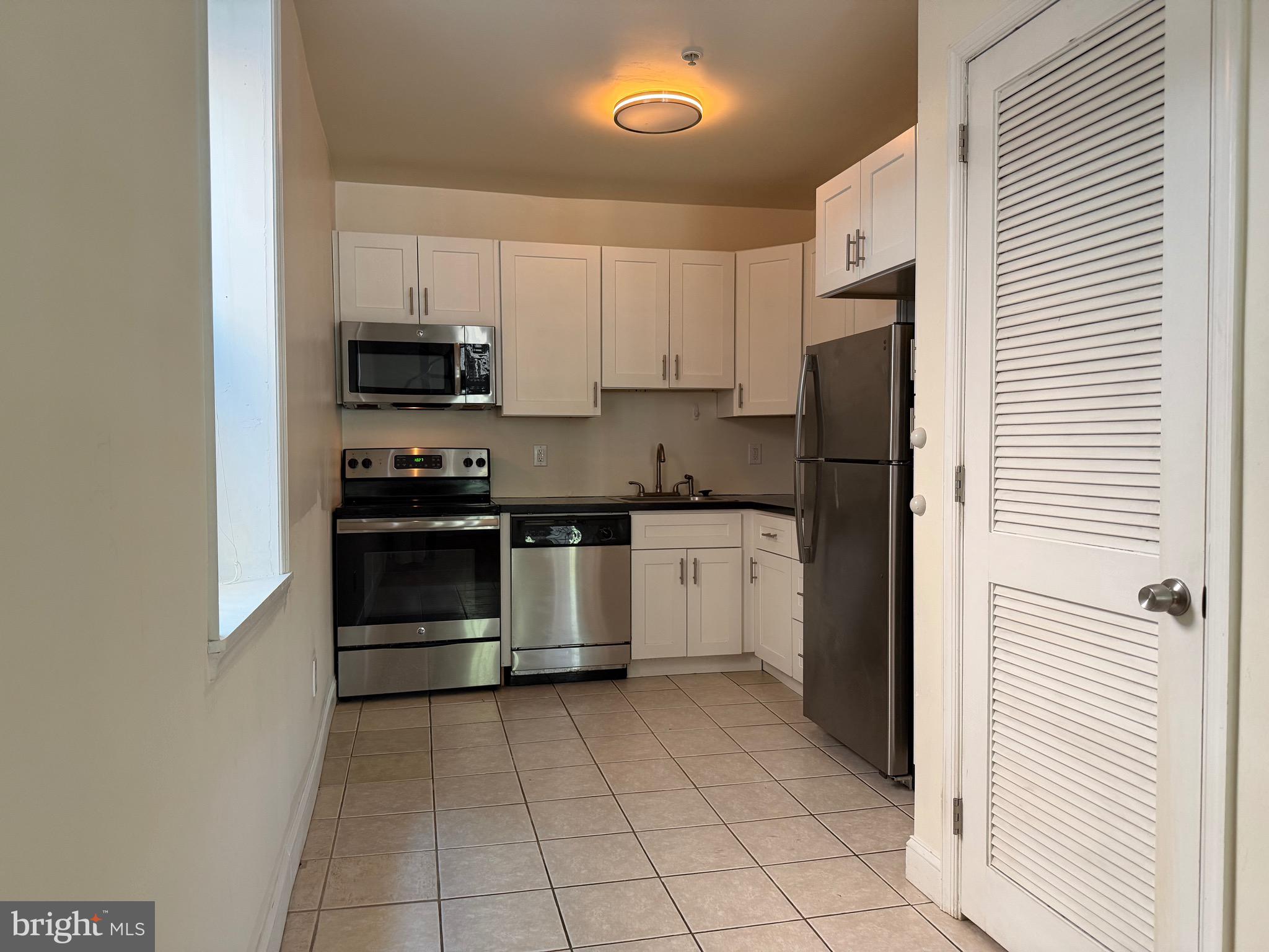 922 S 49TH STREET 00 1