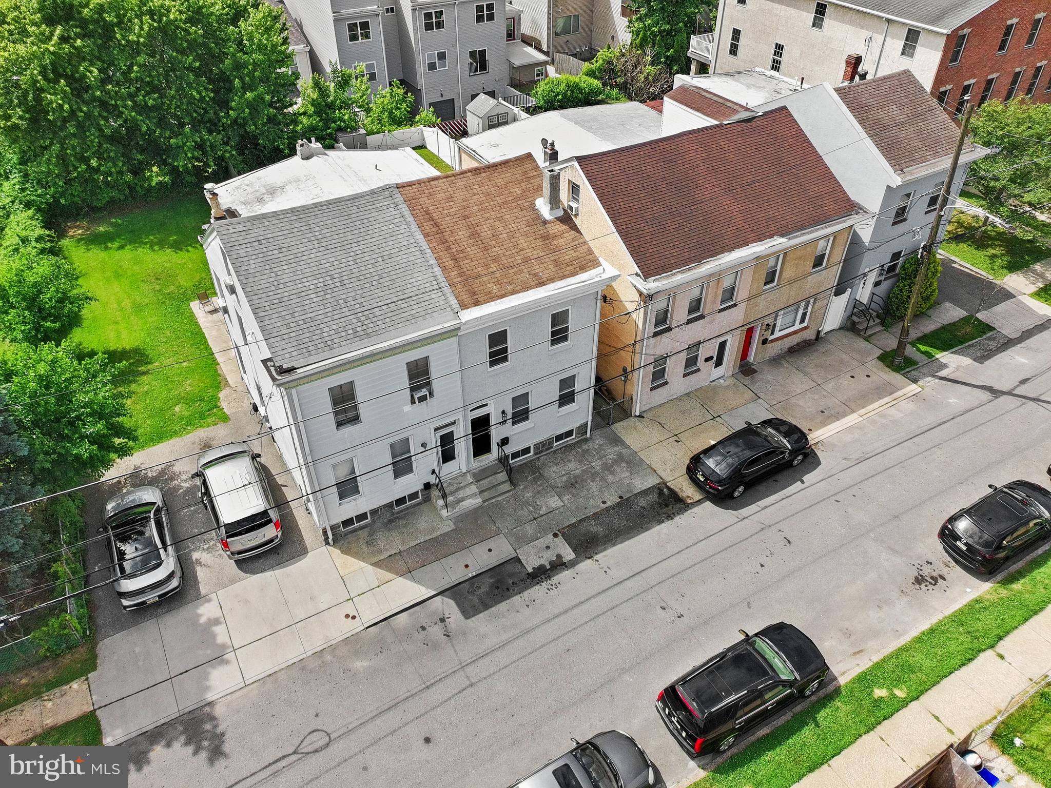 277 LEMONTE STREET
