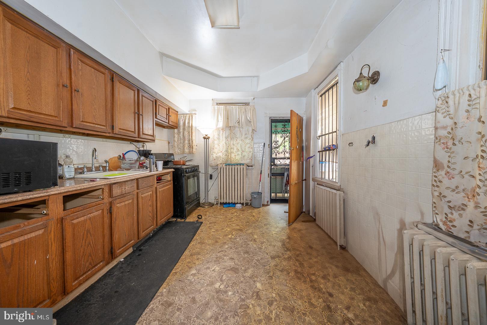 405 W PENN STREET