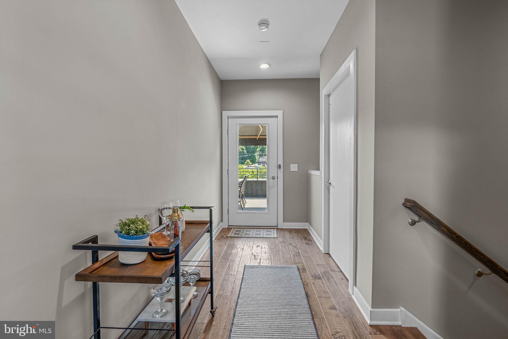 4574 RIVERSIDE WAY
