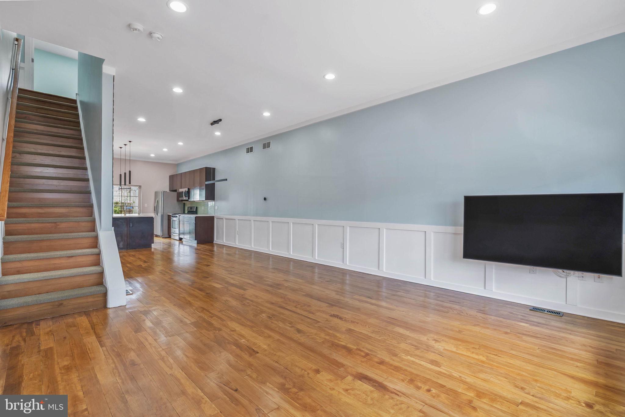 134 DUPONT STREET
