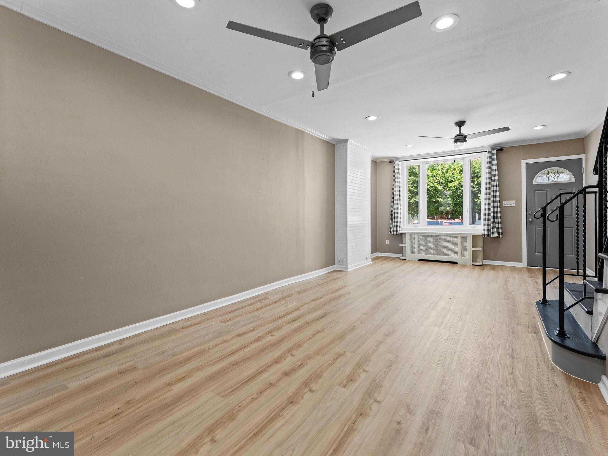 2325 E SERGEANT STREET