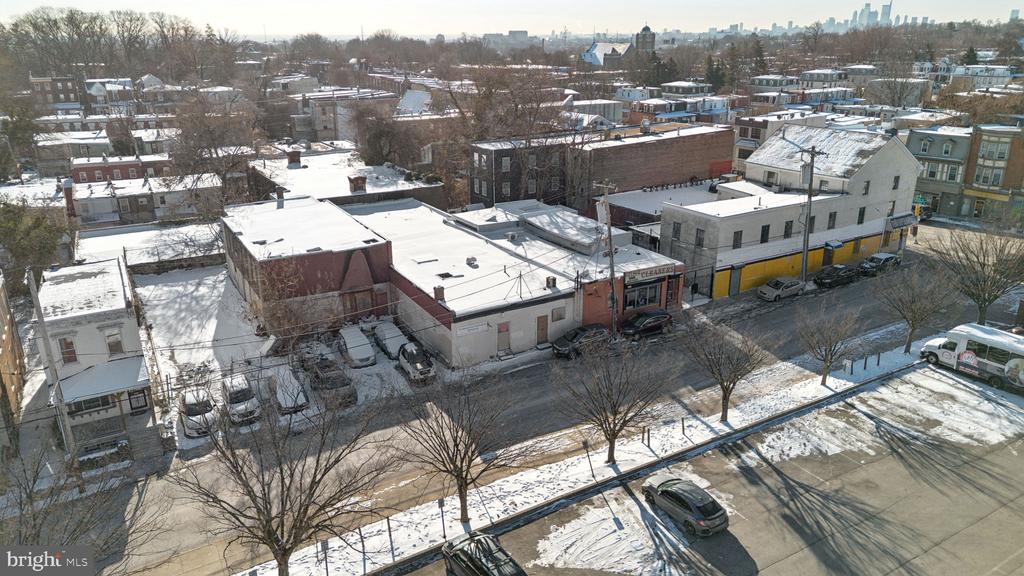 16 E WISTER STREET 22