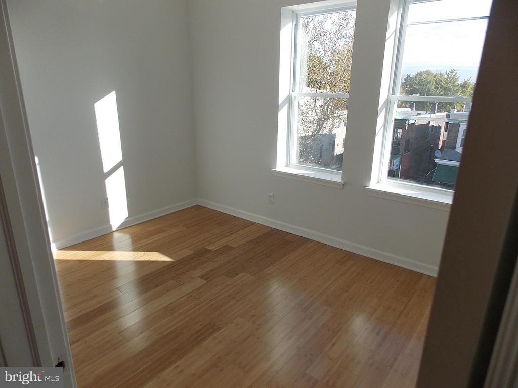 442 N 52ND STREET