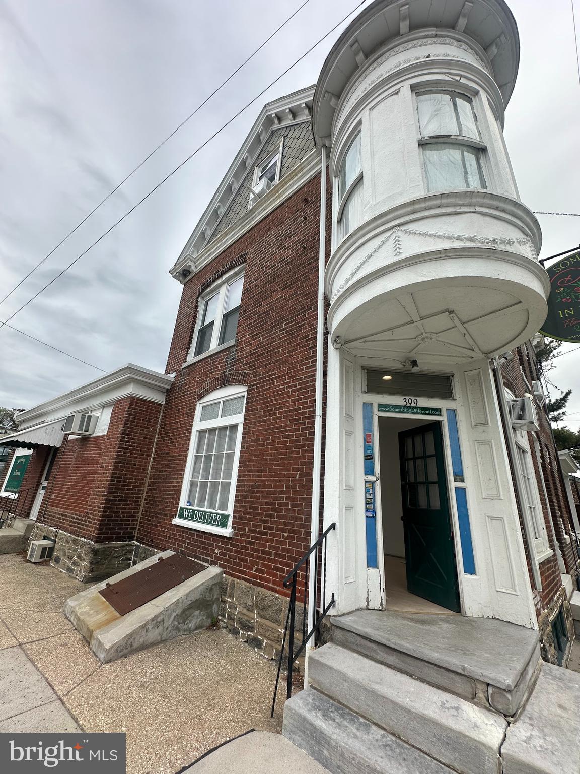 399 LEVERINGTON AVENUE
