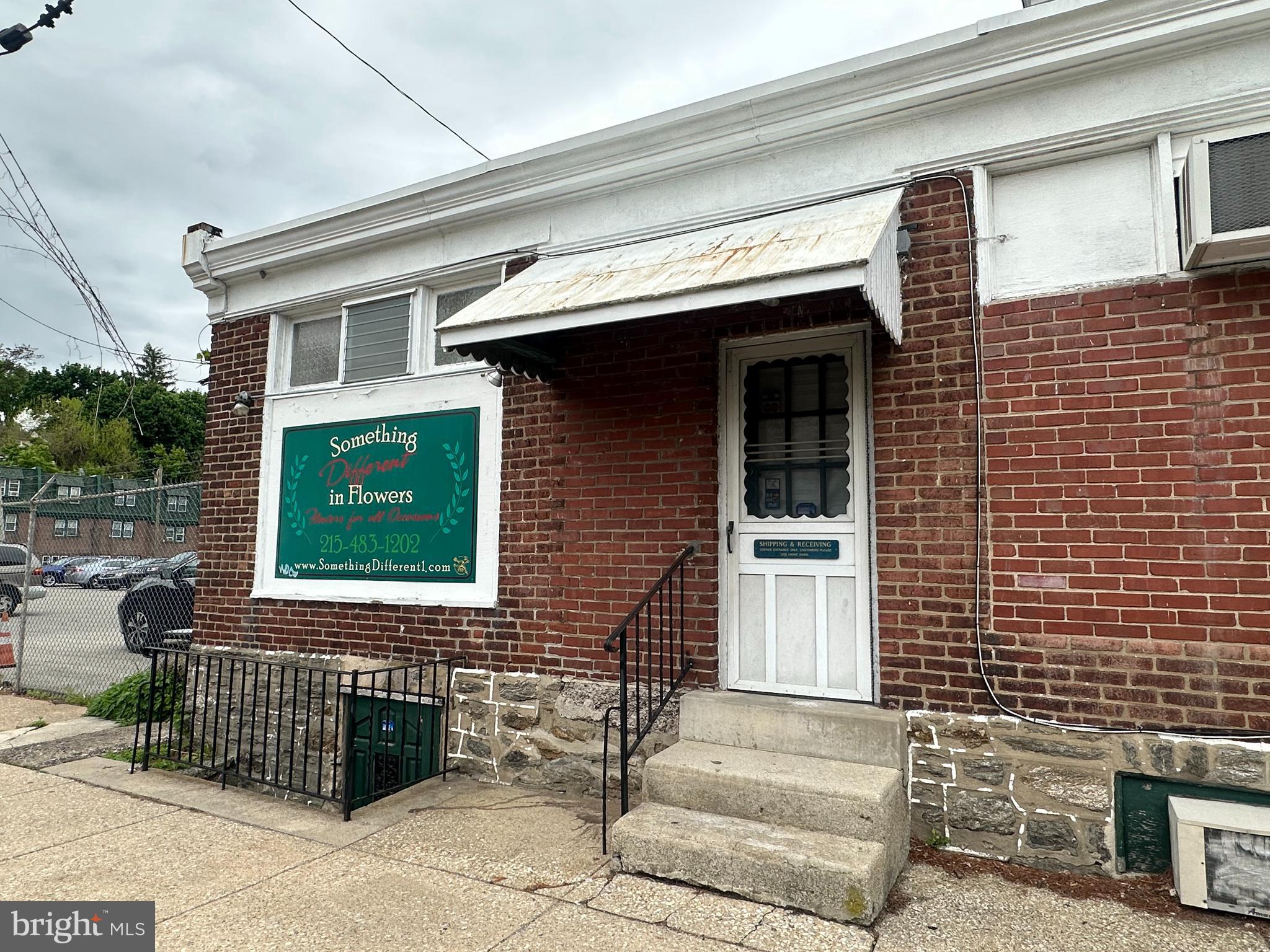 399 LEVERINGTON AVENUE