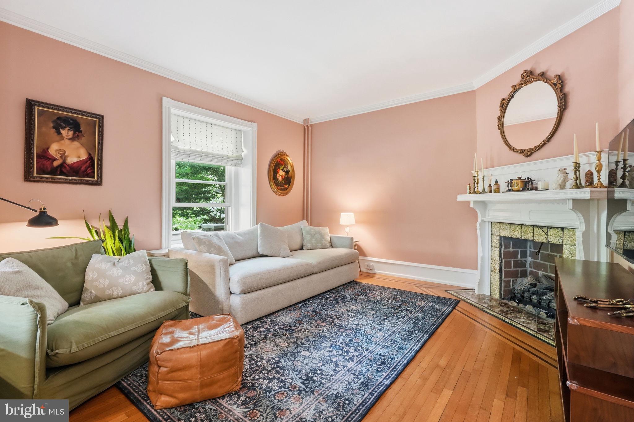 414 W PRICE STREET