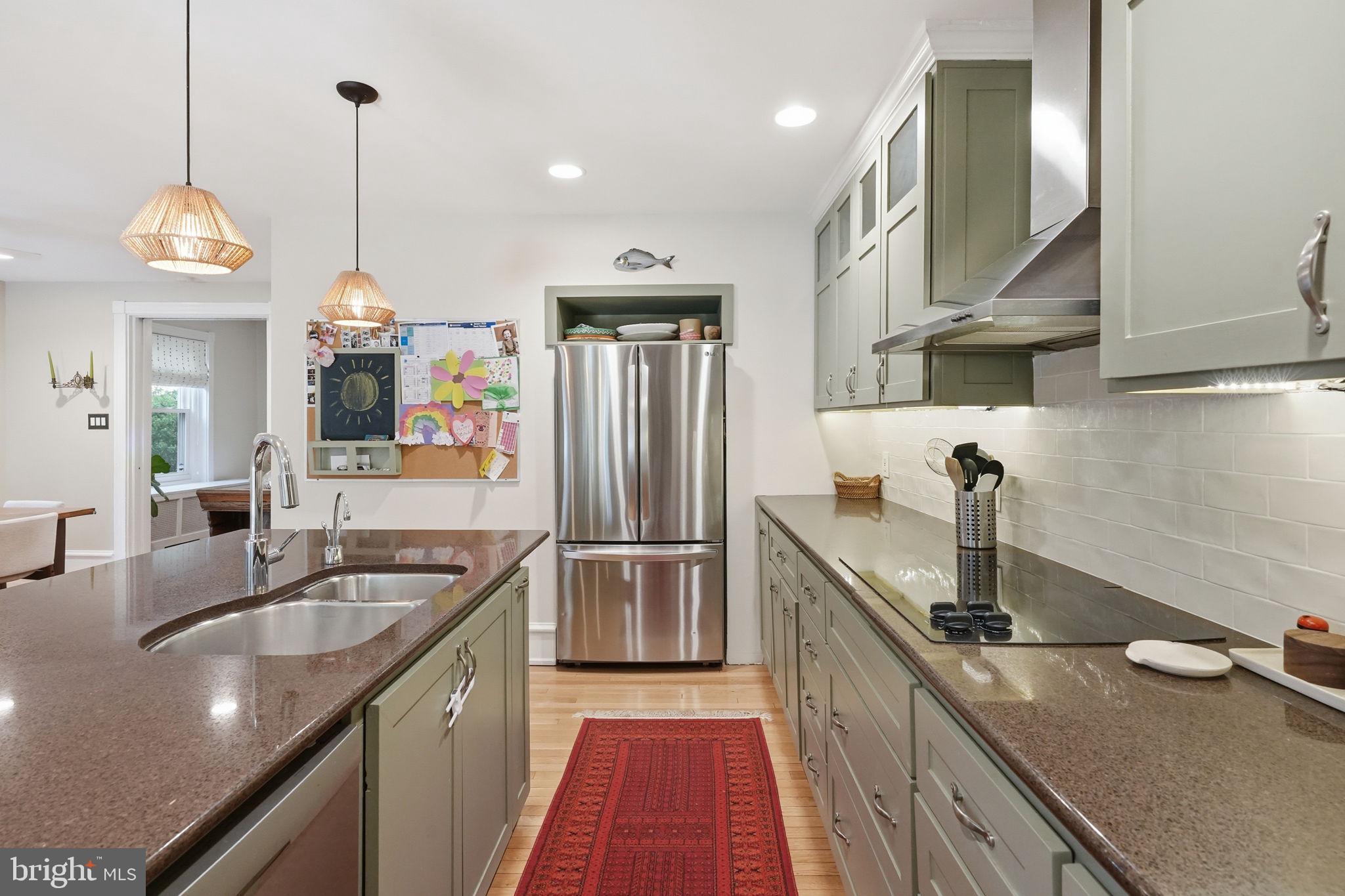 414 W PRICE STREET
