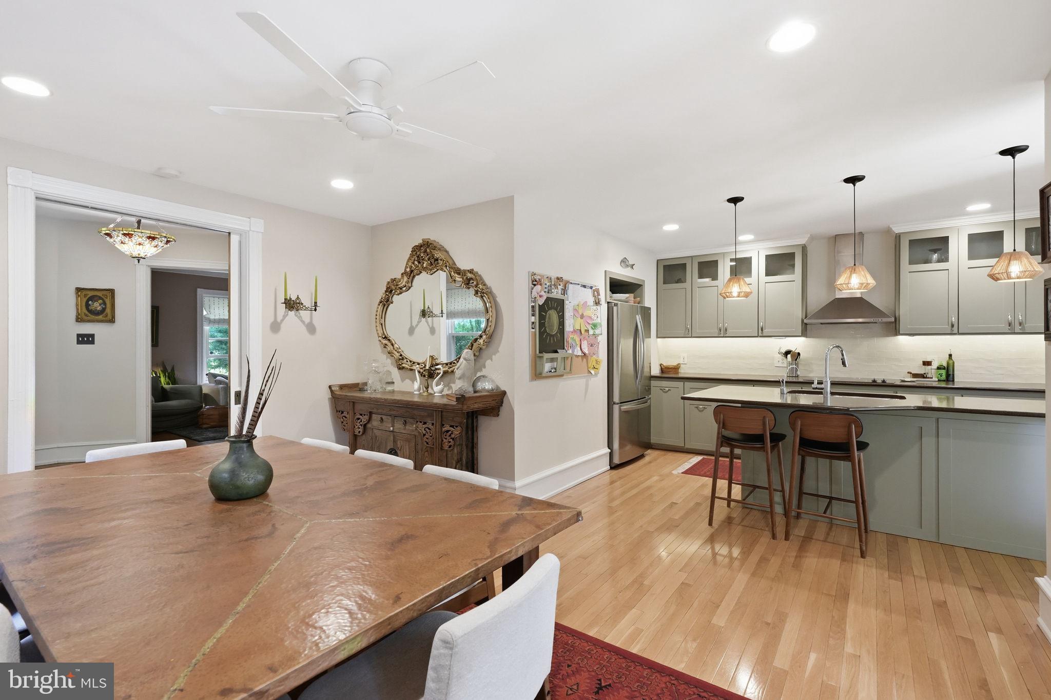 414 W PRICE STREET
