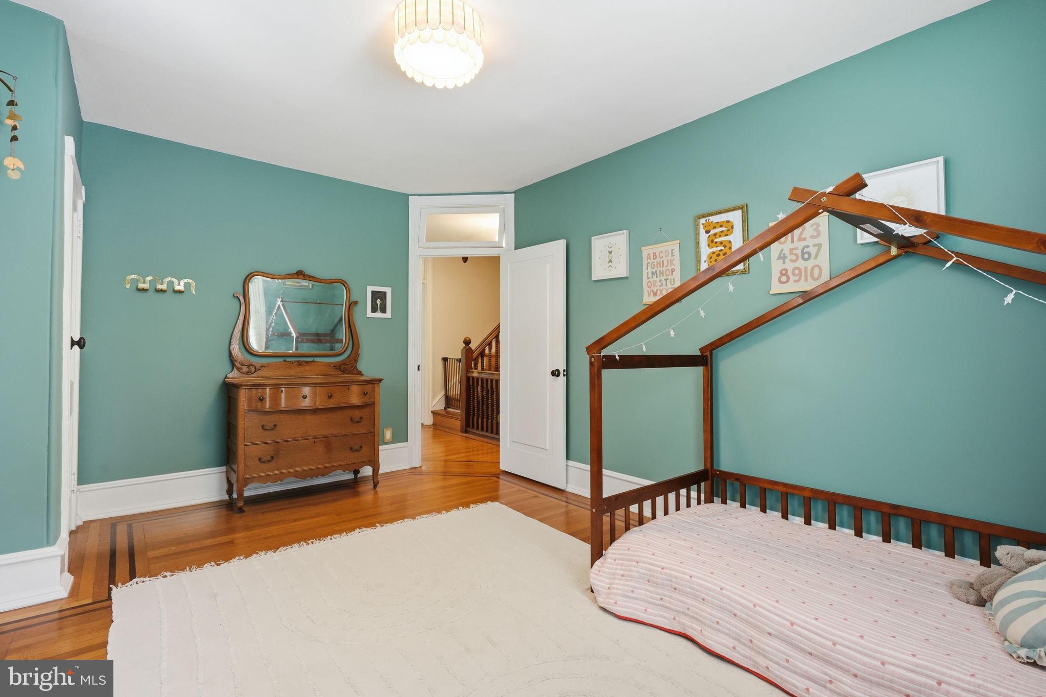 414 W PRICE STREET