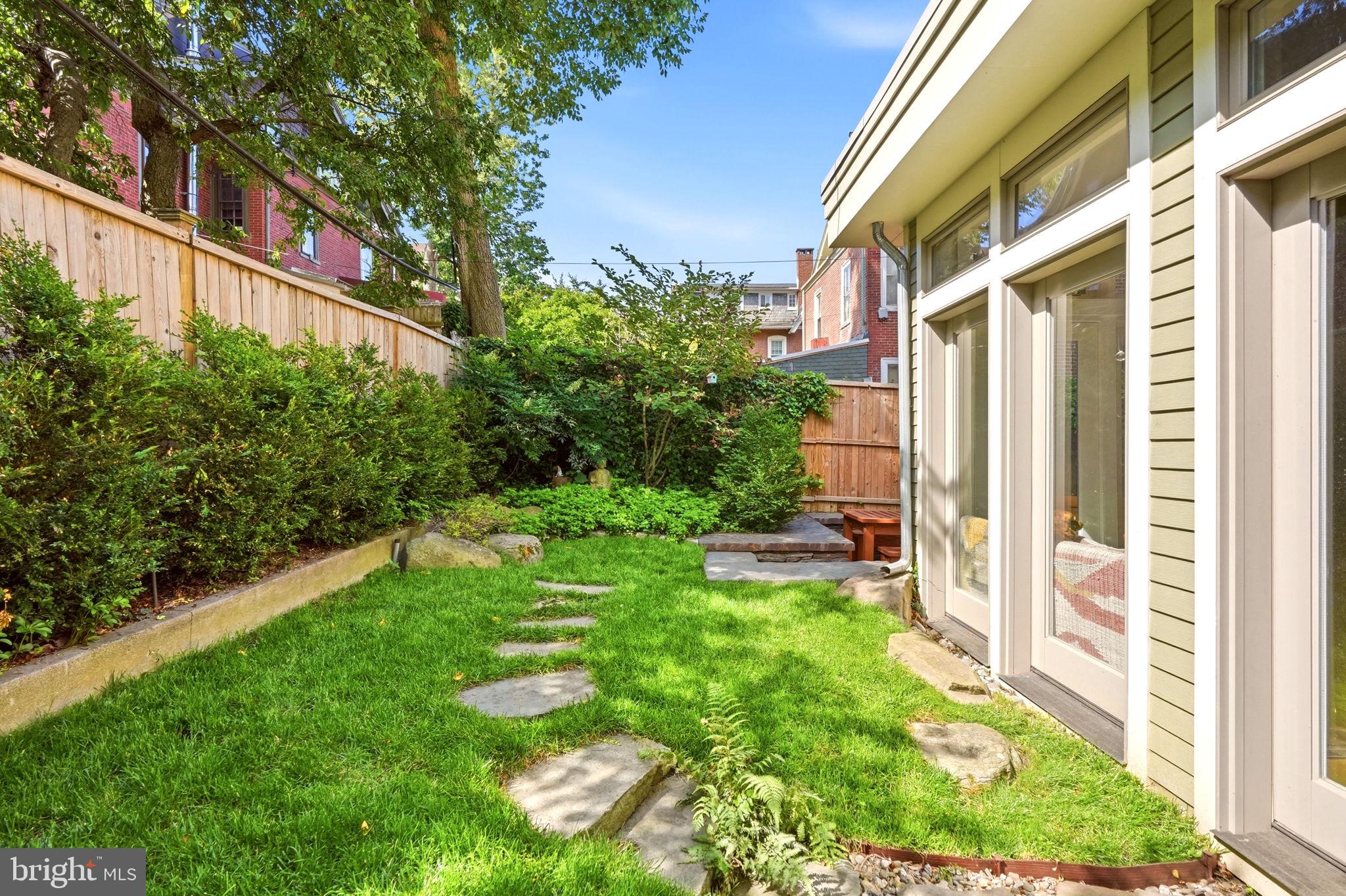 414 W PRICE STREET