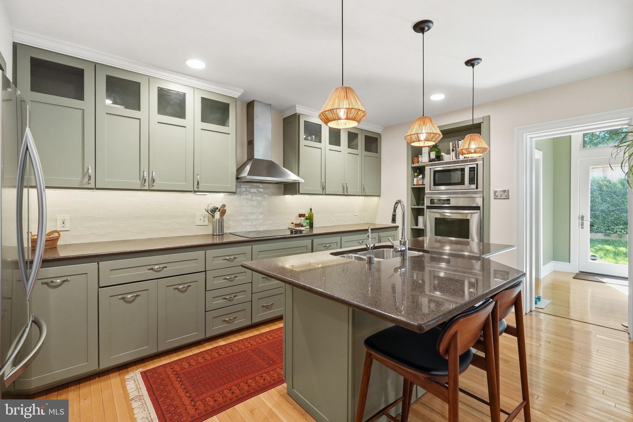 414 W PRICE STREET