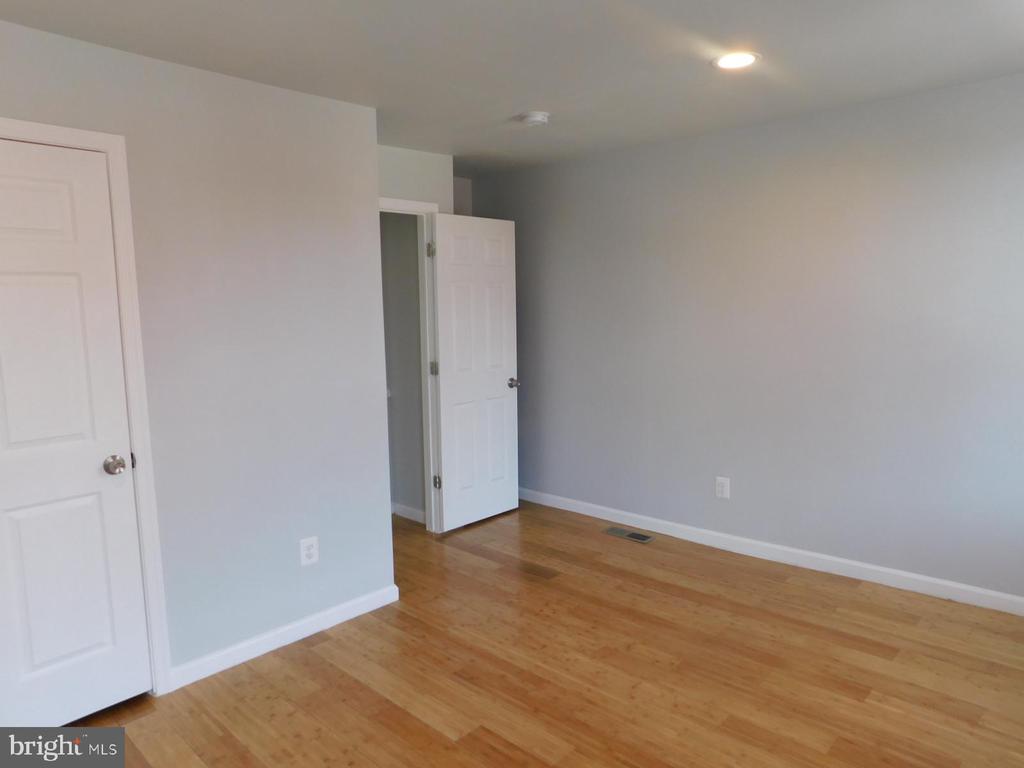 2814 N 9TH STREET