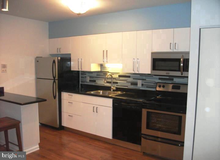 912 SPRUCE STREET 00 5