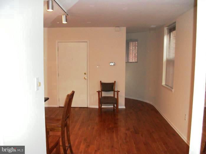 912 SPRUCE STREET 00 5