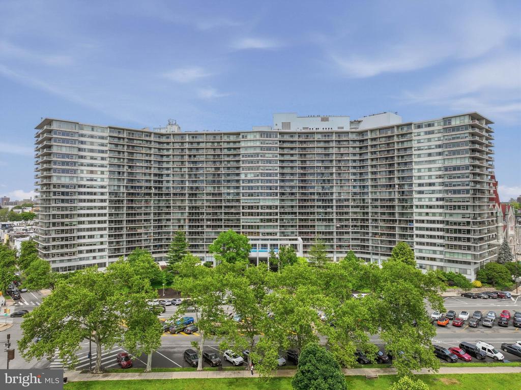 2401 PENNSYLVANIA AVENUE 7C52