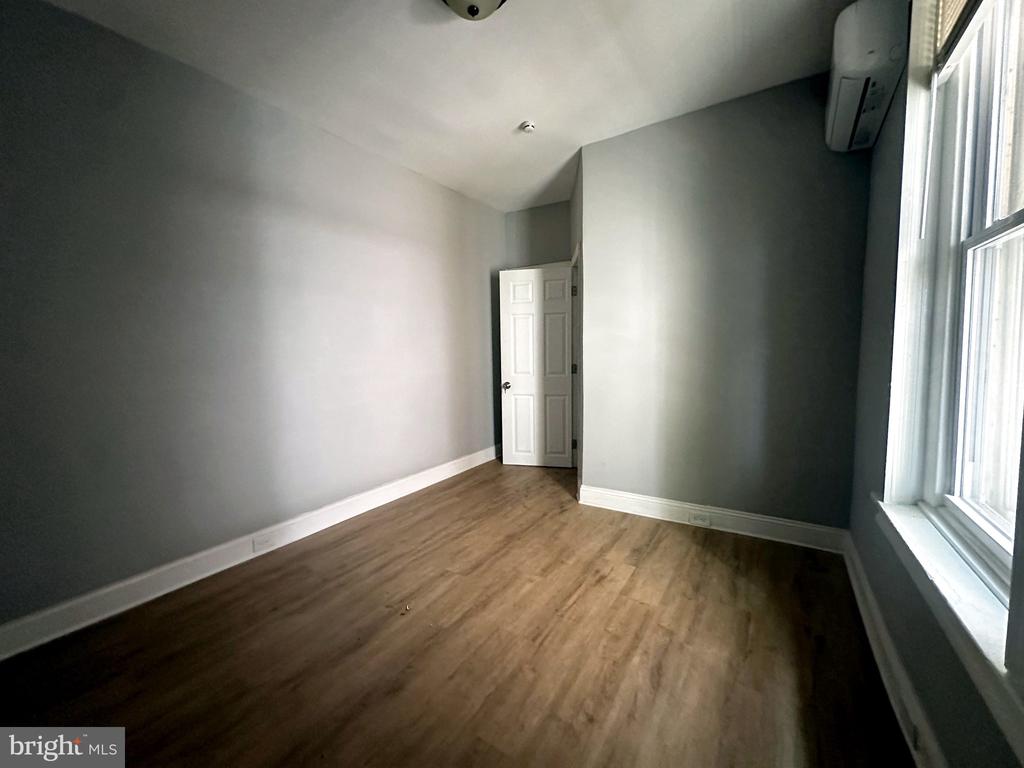 6041 HAZEL AVENUE Unit: 1