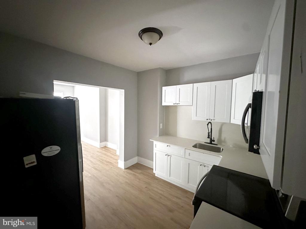 6041 HAZEL AVENUE Unit: 1