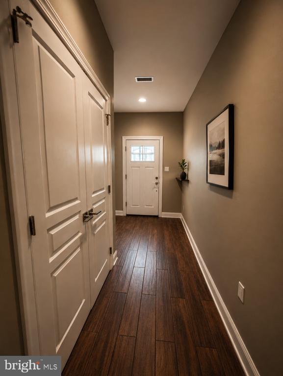 286 PARKER AVENUE Unit: D