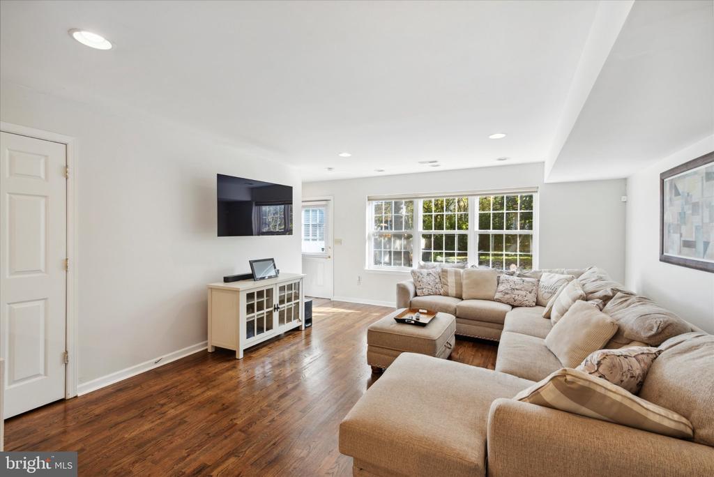 535 GERHARD STREET Unit: 1