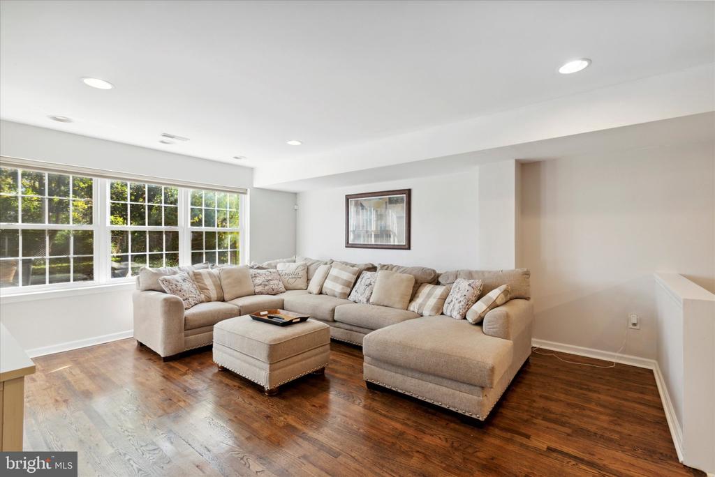 535 GERHARD STREET Unit: 1