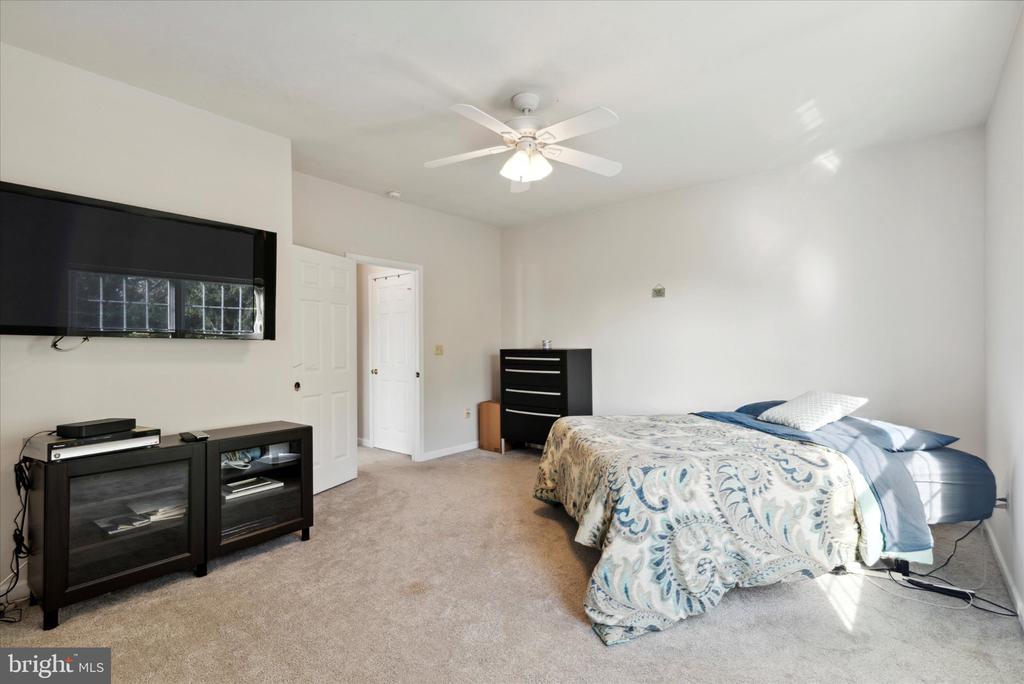 535 GERHARD STREET Unit: 1
