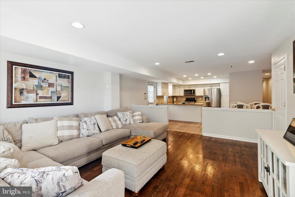 535 GERHARD STREET Unit: 1