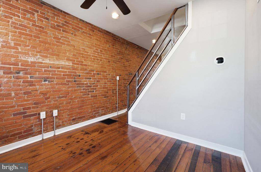 2663 MARTHA STREET