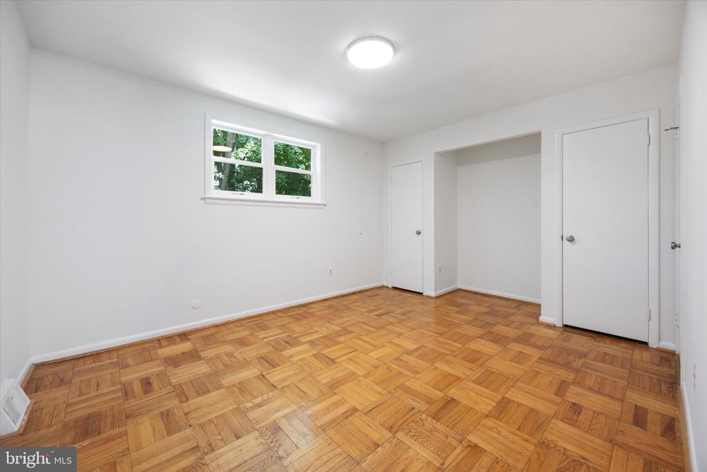 348 RIPKA STREET Unit: 2