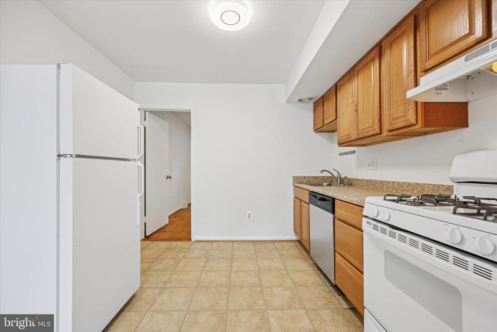348 RIPKA STREET Unit: 2